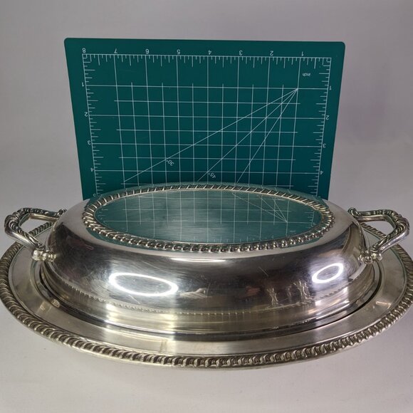 Vintage Oval Serving Dish with Lid, Silver Plated, Two Piece Vegetable Dish - Picture 14 of 14